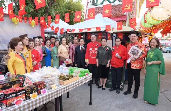 泰国孔敬举行社区春节开幕式：紧密越泰中老多元文化团结