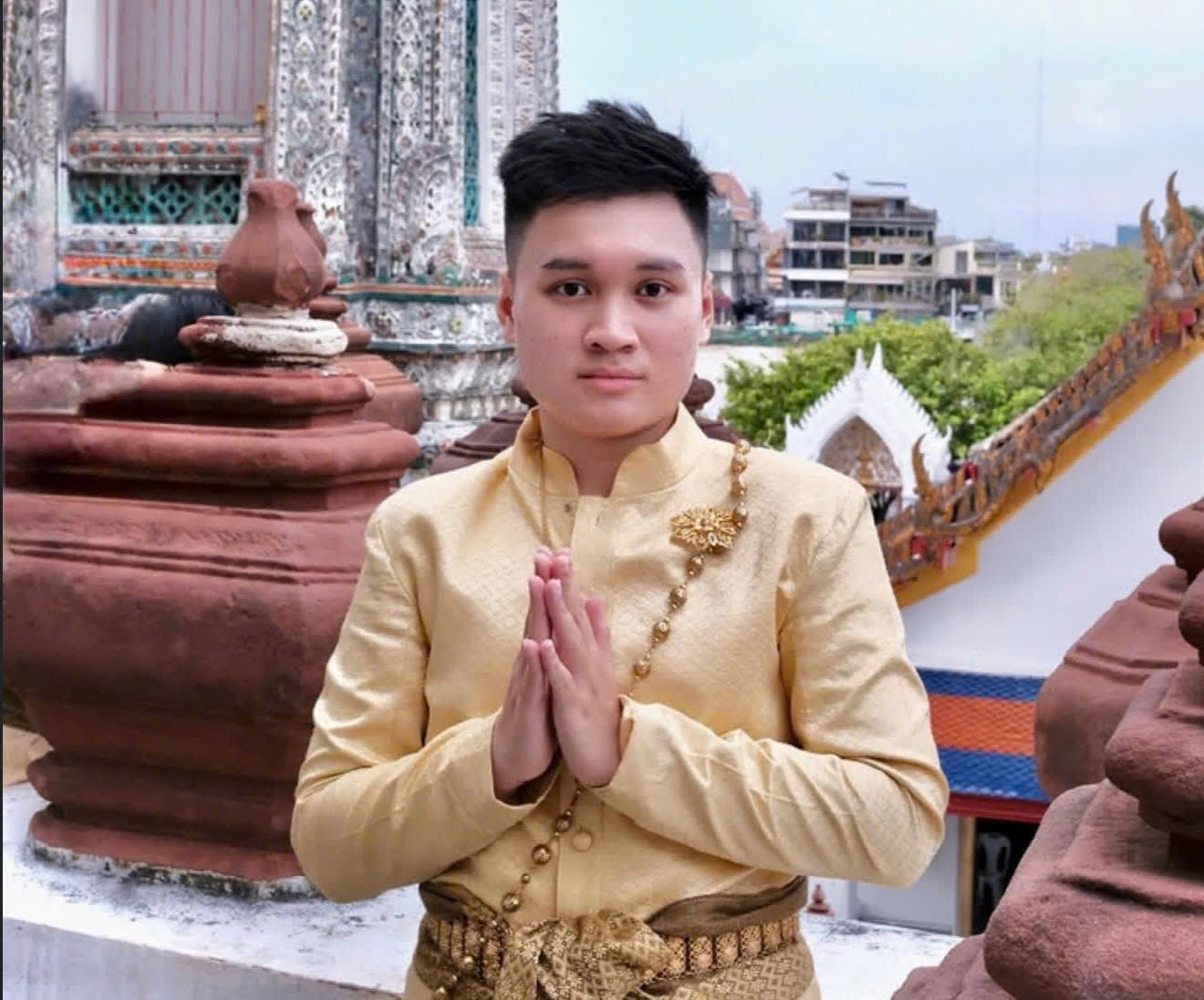 林·拉塔纳（柬埔寨籍，外交学院学生）。