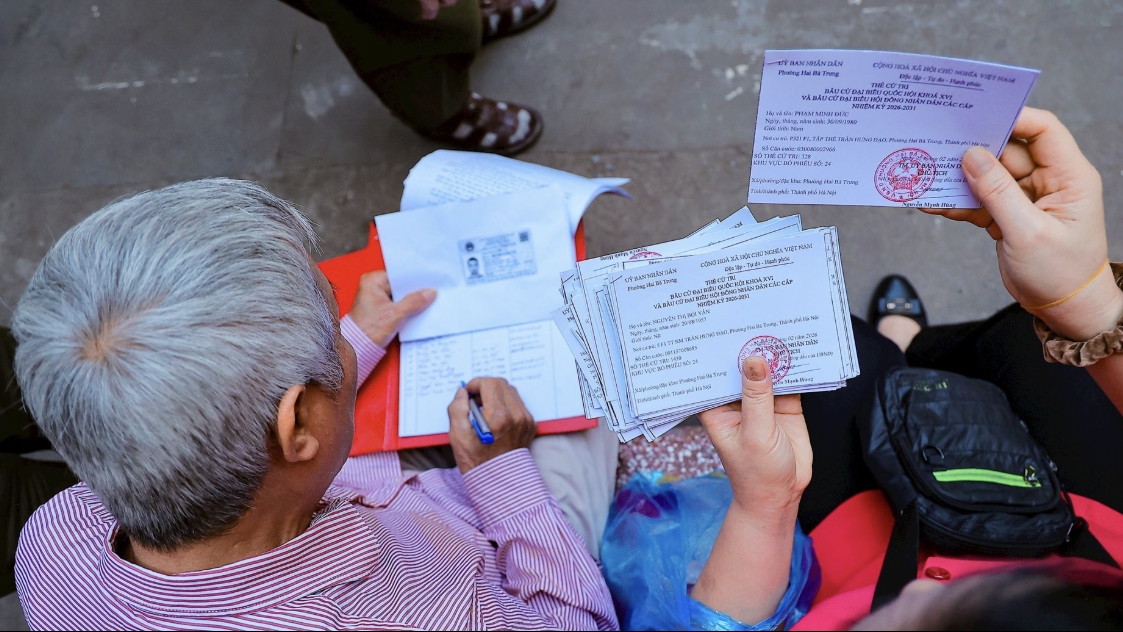 粉碎关于越南选举的歪曲论调：民主本质不容扭曲