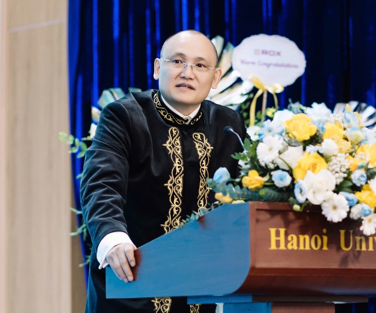 哈萨克斯坦驻越南大使卡纳特·图梅什。（图片：哈萨克斯坦驻越南大使馆）