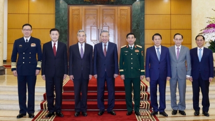 苏林总书记在“3+3”战略对话机制期间会见中国各部部长