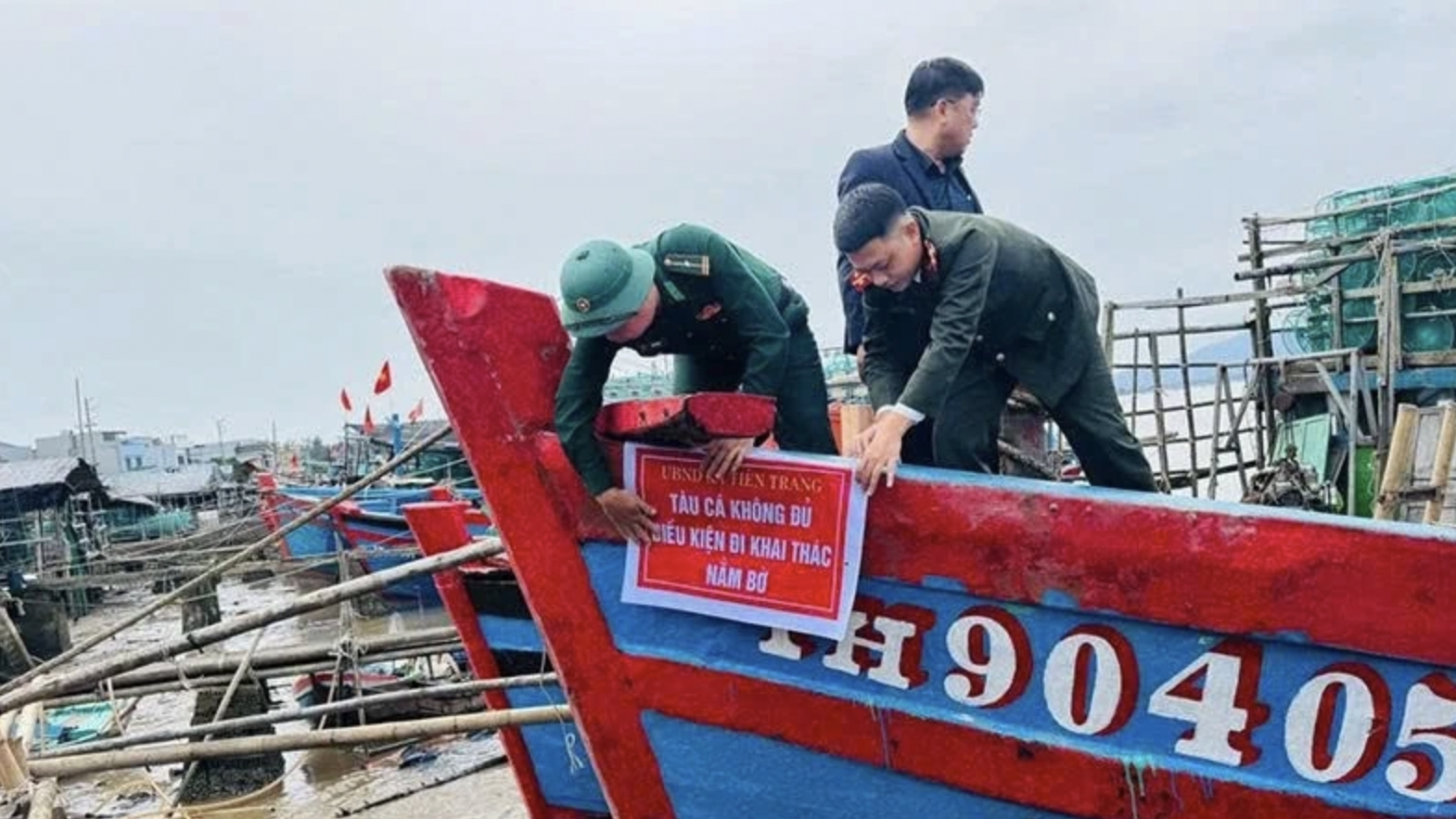 同行助力渔民提高守法意识