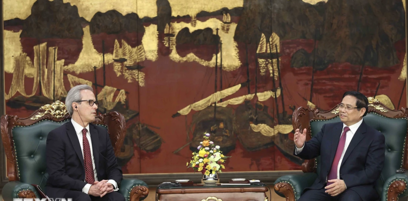 范明政总理会见国际海洋治理与可持续渔业司司长费尔南多·安德烈森·吉马良斯。 范明政总理会见国际海洋治理与可持续渔业司司长费尔南多·安德烈森·吉马良斯。