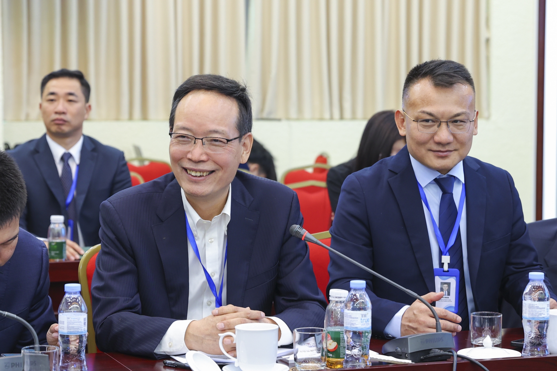 越南友好组织联合会主席潘英山会见中国品牌联盟代表团:深化经贸与民间外交合作 越南友好组织联合会主席潘英山会见中国品牌联盟代表团:深化经贸与民间外交合作