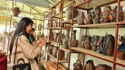 保护和弘扬福锡古村陶瓷