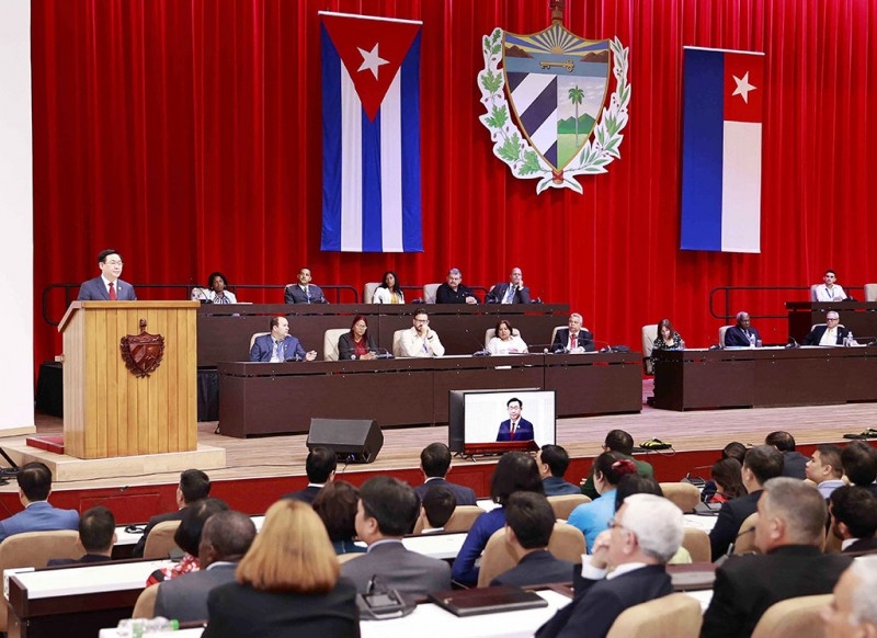 国会主席王廷惠在古巴第十届全国人民政权代表大会特别会议和古巴人民吉隆(Hiron)胜利62周年纪念活动上发表演讲。