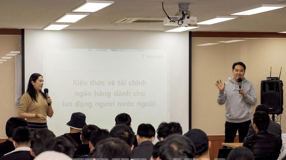 为在韩越南劳动者开展普法宣传活动。