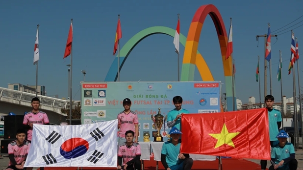 通过体育运动发扬旅韩越南人团结协作精神