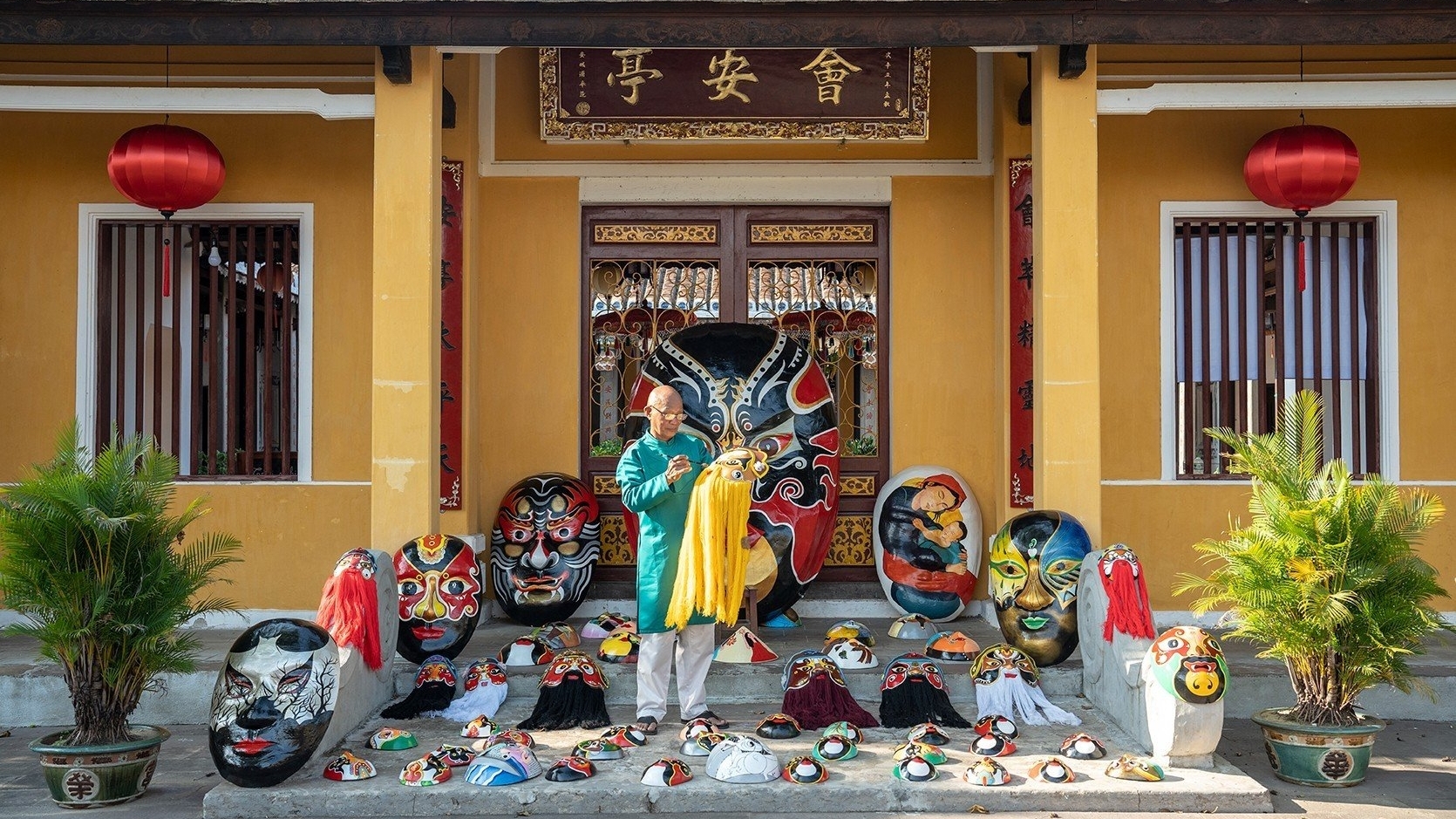 '文化使者'跟随各地游客走遍世界，讲述广南地方的有趣故事