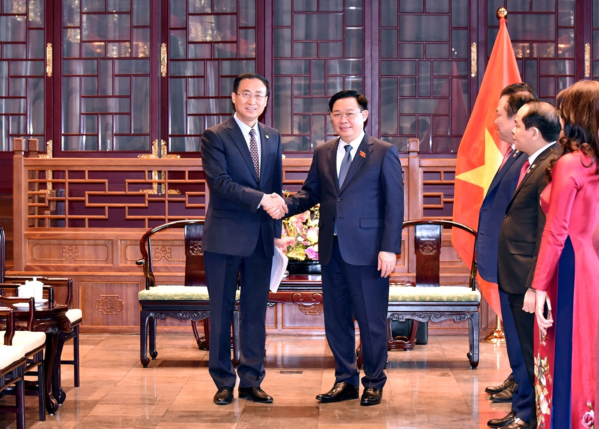 王廷惠会见了中国能源建设股份有限公司副董事长兼国际建设集团董事长吕泽翔。