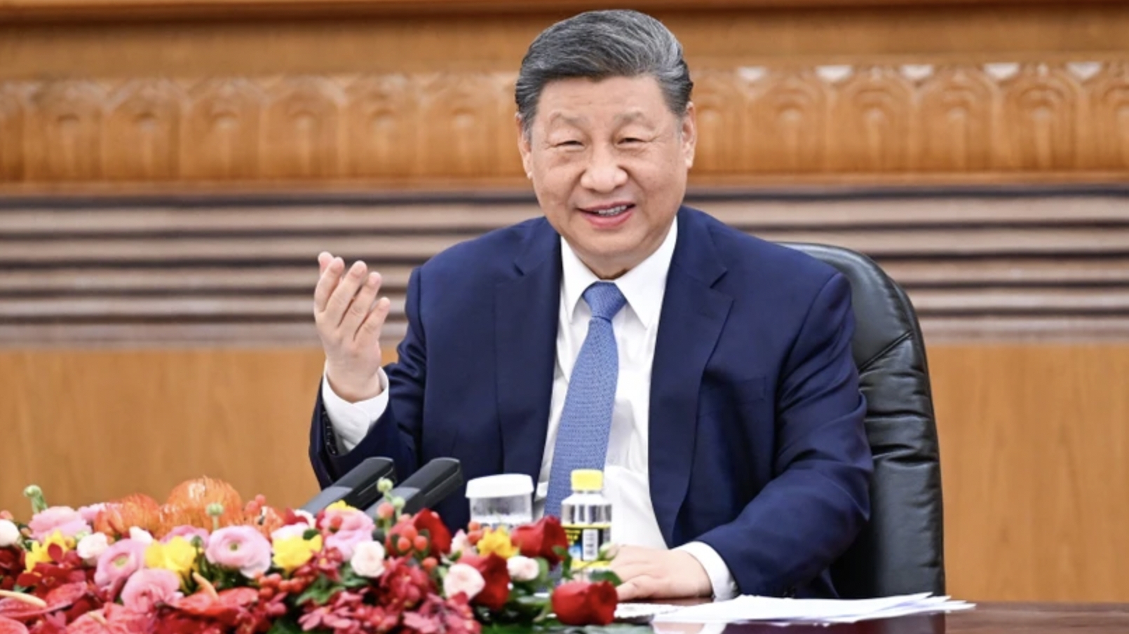 中共中央总书记、中国国家主席习近平今天对越南进行国事访问