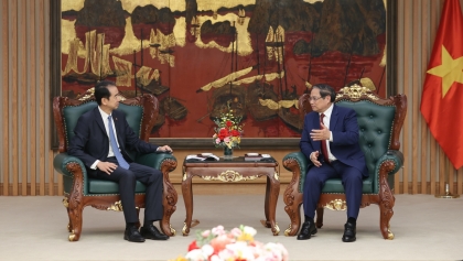 越南和中国致力于在战略基础设施互联互通方面取得突破