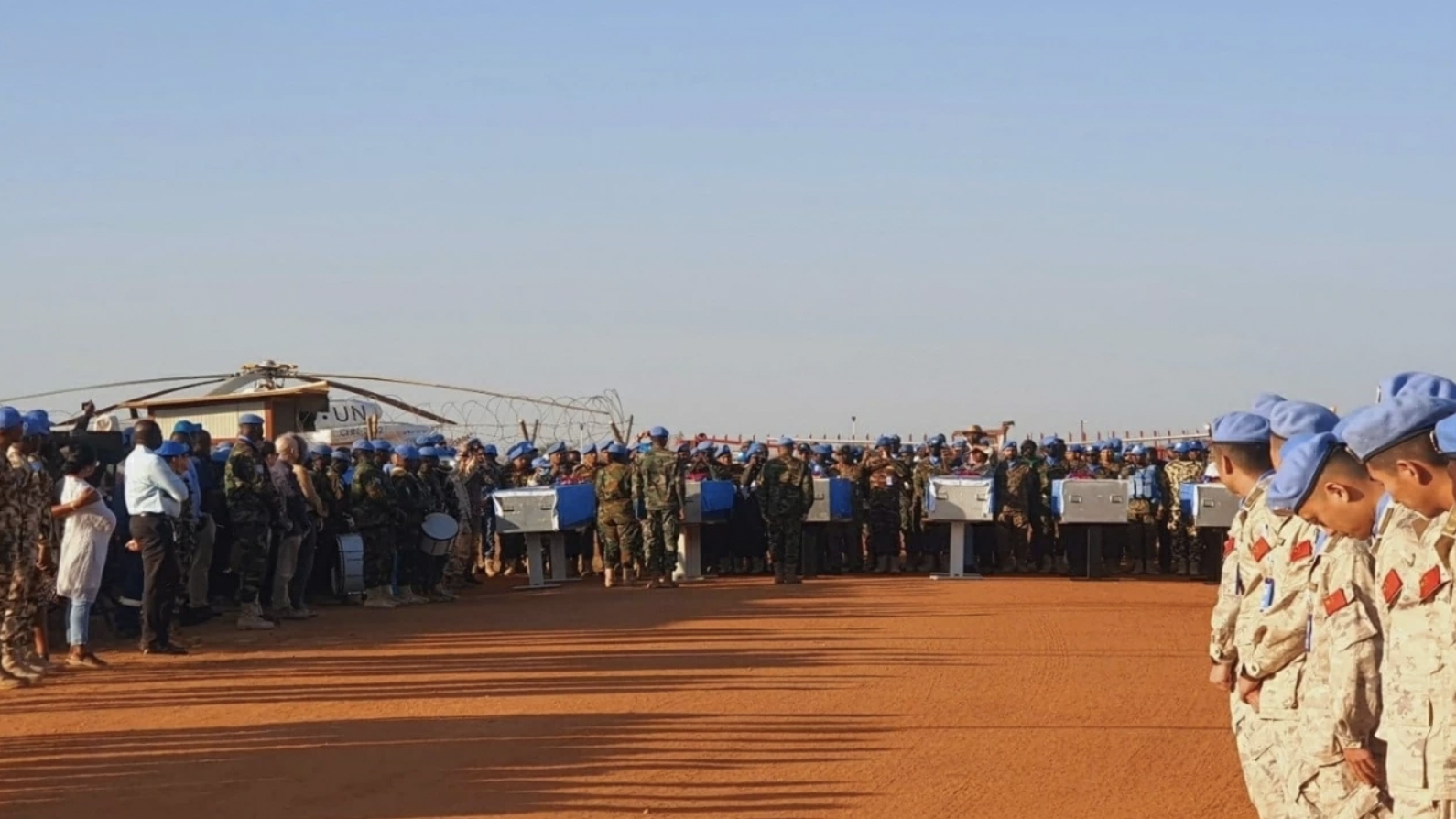 '蓝色贝雷帽'战士神圣的归国之路