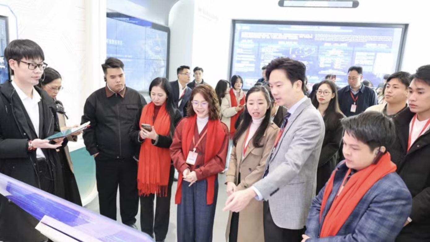 越中年轻一代对双边关系未来充满期待