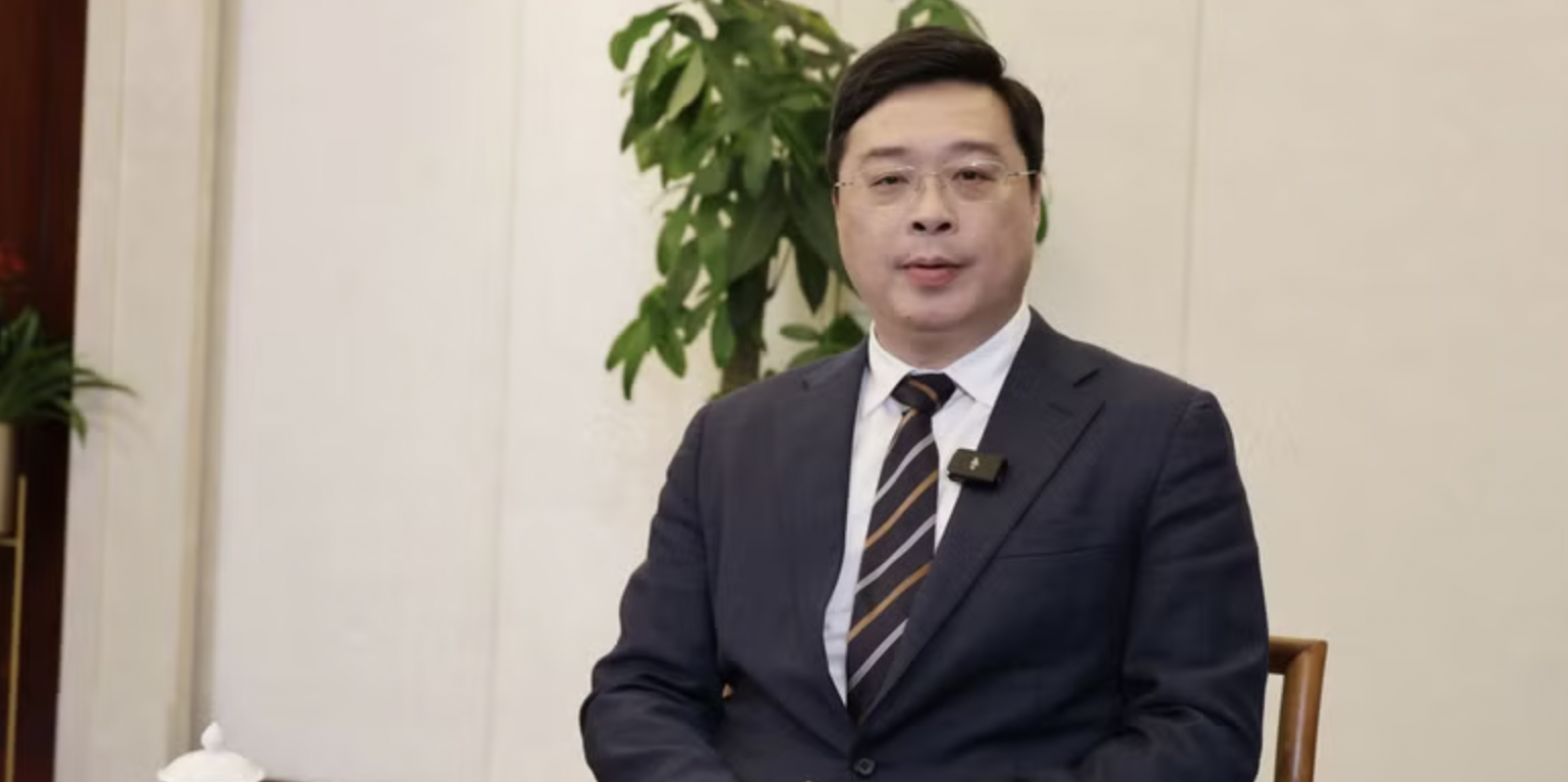 中共第二十届中央委员、广西壮族自治区党委副书记、自治区人民政府主席、党组书记韦韬。 中共第二十届中央委员、广西壮族自治区党委副书记、自治区人民政府主席、党组书记韦韬。