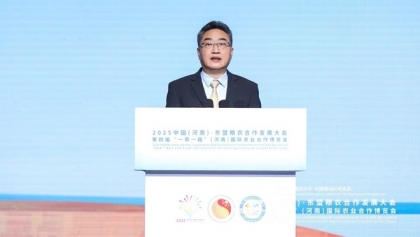 越中关系前所未有的发展阶段