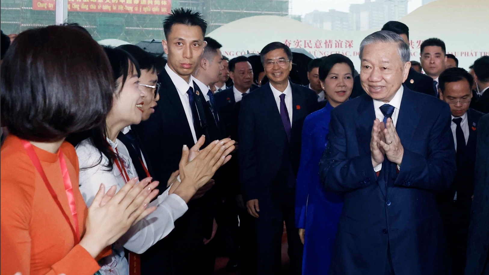 越共中央总书记、国家主席苏林出席2026年越中边民大联欢启动仪式