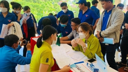 多措并举促进少数民族劳动者就业