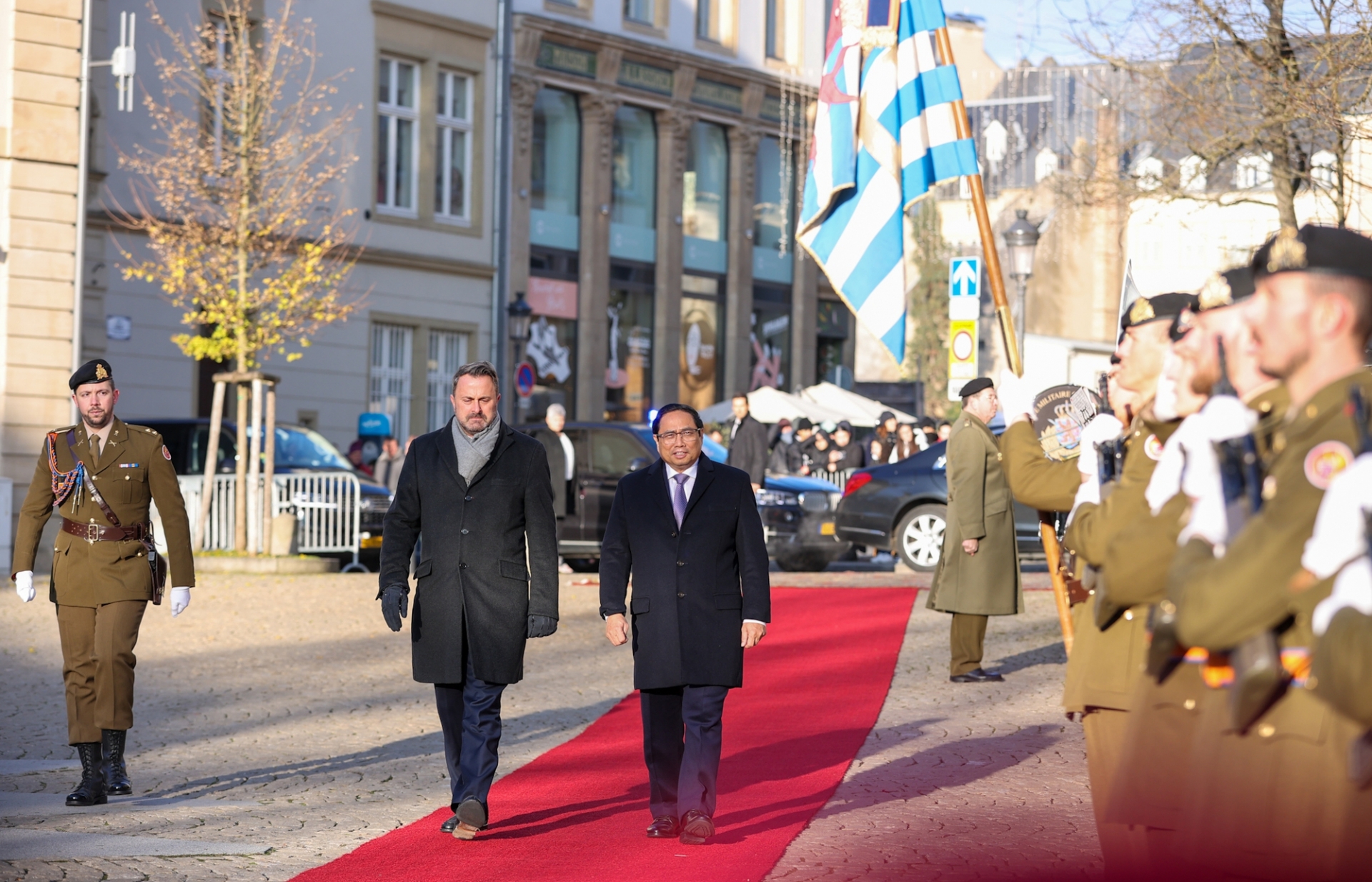 范明正总理于2022年12月对卢森堡进行了正式访问。