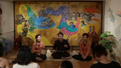 年轻人传播和弘扬越南民族音乐的精髓