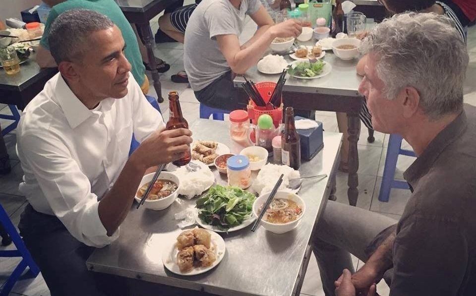 2016年5月，美国总统奥巴马访问越南期间来到河内一家颇受欢迎的餐馆享用烤肉米粉。