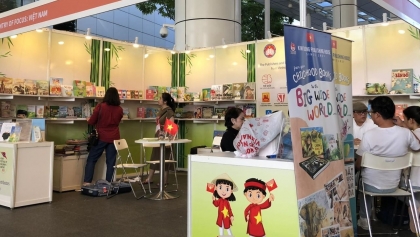 在2023年亚洲儿童书展上推广越南儿童读物