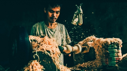 越南手工艺品：为手工艺村和艺人提供更有力支持