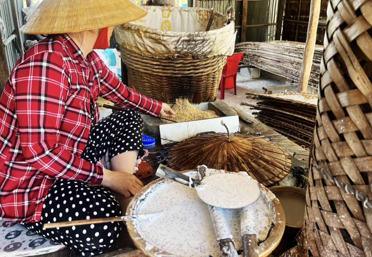 目前，顺兴薄米饼手工艺村共有 75 户常年经营，41 户在农历新年期间从事季节性生产。