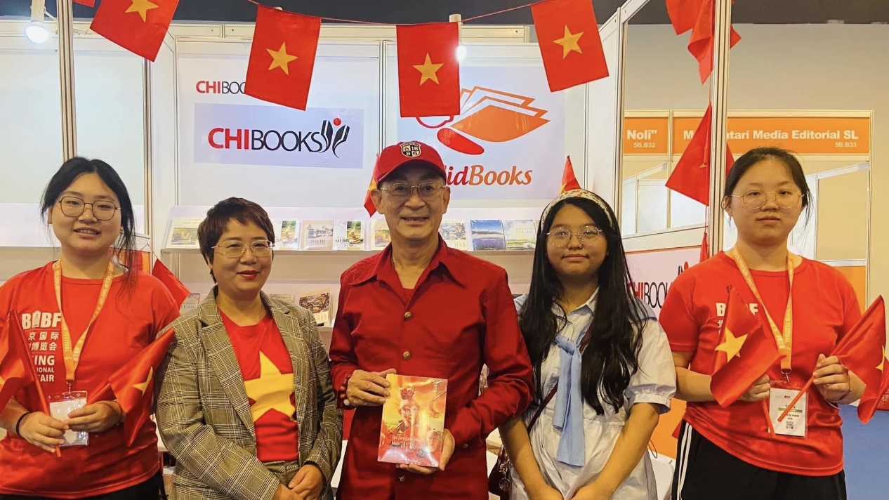 越南文化书柜在中国亮相