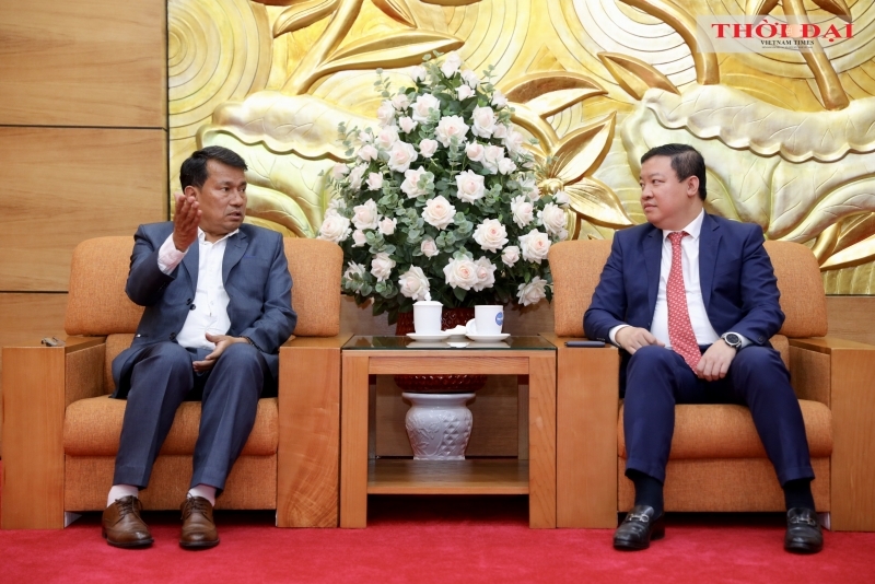 5月20日，越南友好组织联合会（VUFO）副主席阮玉雄会见尼泊尔和平与团结理事会（NPSC）主席拉宾德拉·阿迪卡里。