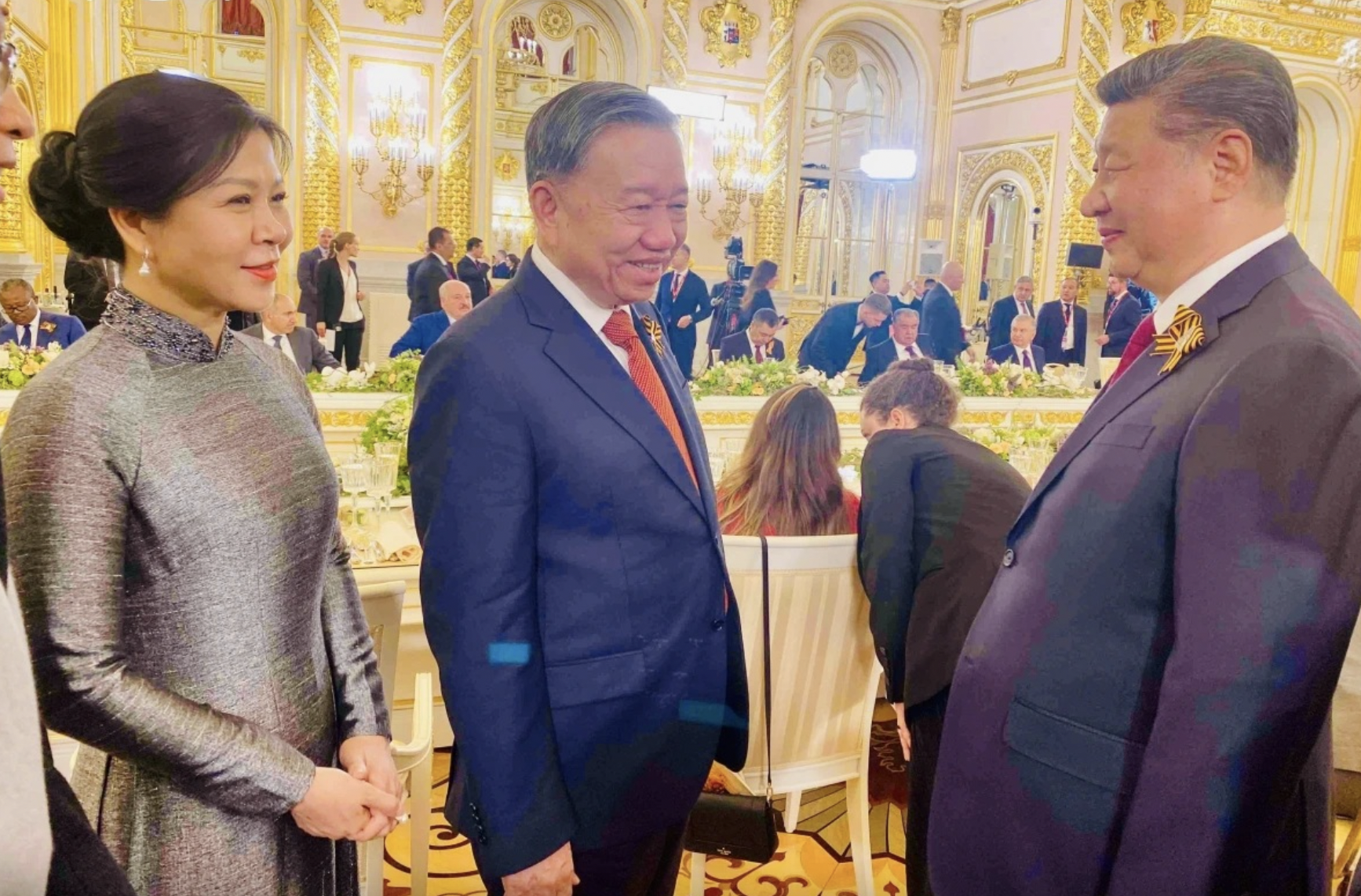 苏林与中共中央总书记、国家主席习近平会晤。