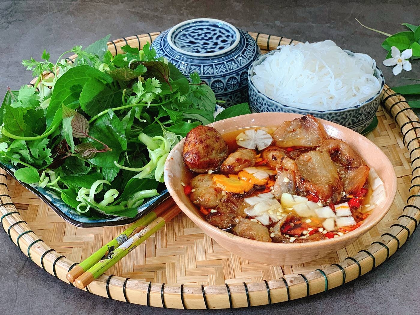 游河内不可错过的六道地道美食