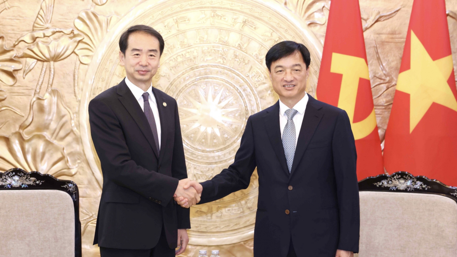 越中两党强化纪检合作 共筑廉洁根基