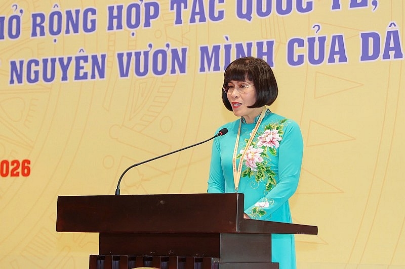越南祖国阵线中央委员会委员、欧洲越南妇女论坛主席潘碧善博士。（照片：丁和）