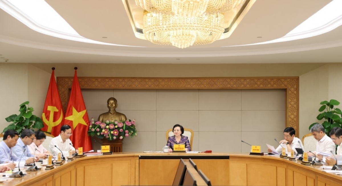 政府副总理、烈士遗骸搜寻、归集与身份鉴定国家指导委员会主任范氏清茶主持会议