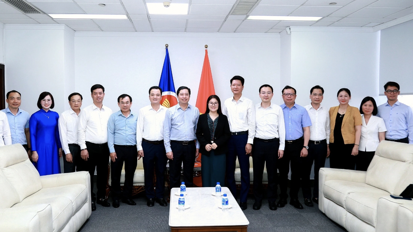 深化越南老街省与中国云南省全方位务实合作