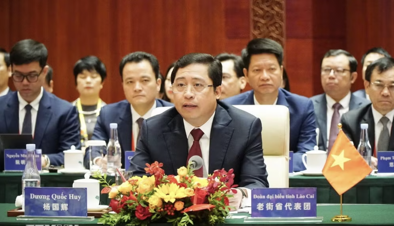 老街省委书记、党中央委员杨国辉