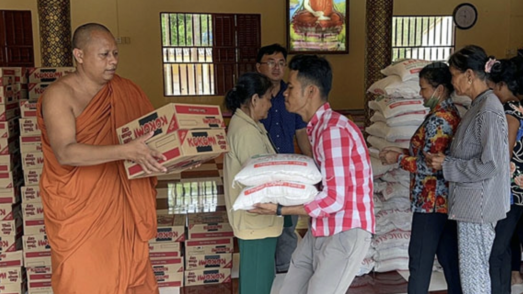高棉族僧人全心全力为道法和社会做出贡献