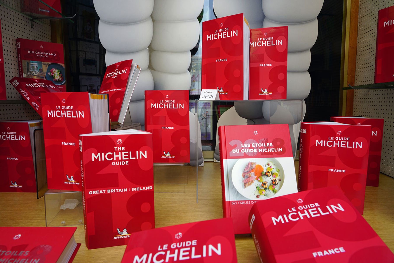 知名美食指南书籍《米其林指南》（Guide Michelin）公布了越南获“米其林一星荣誉”的4家餐厅。