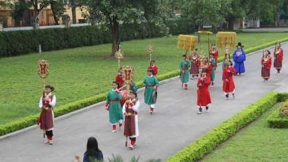 再现许多独特风俗和宫廷礼仪的“昔日升龙端午节”活动