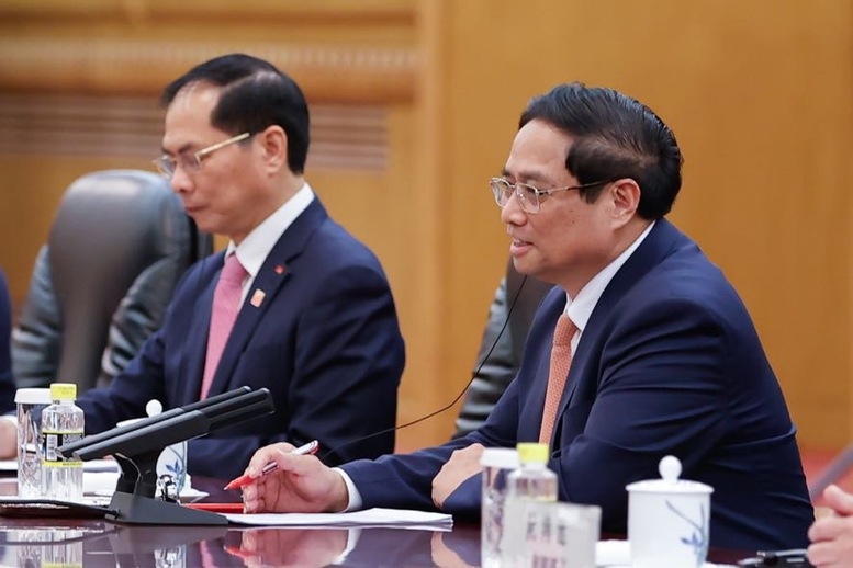 越南政府总理范明政会见中共中央总书记、国家主席习近平
