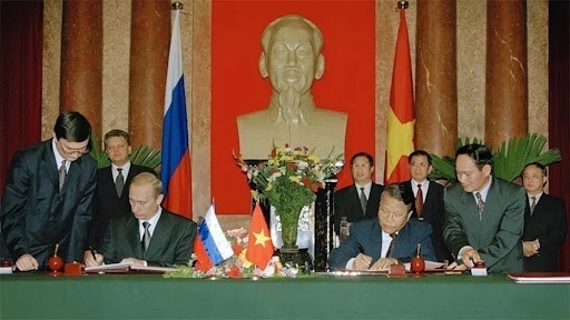 继续谱写越南与俄罗斯友好关系历史新篇章