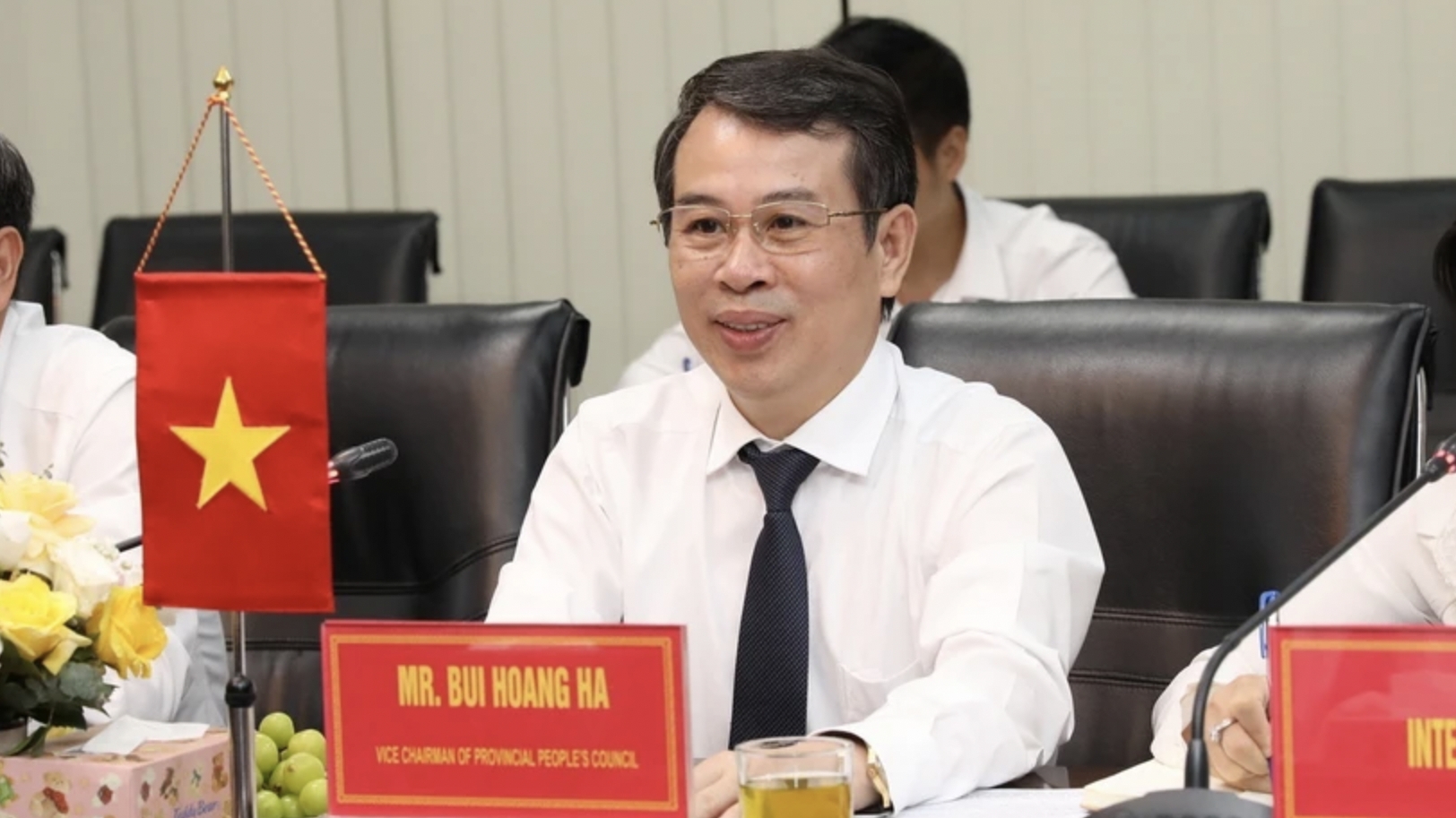 越南宁平省与中国湖北省分享人民议会的工作经验