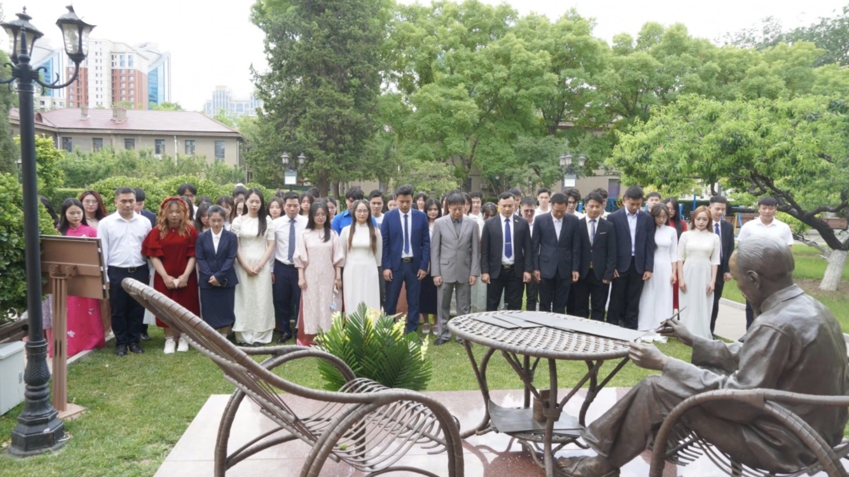 越南在北京留学生发挥"越中友谊桥梁"作用
