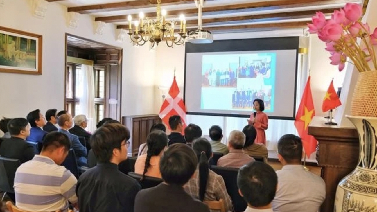 旅居丹麦越南人群体心系祖国家乡