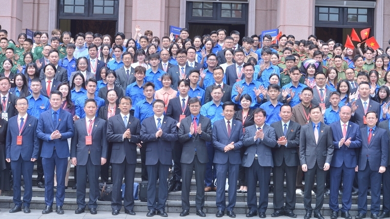 越中青年追寻红色足迹，共谱友谊新篇