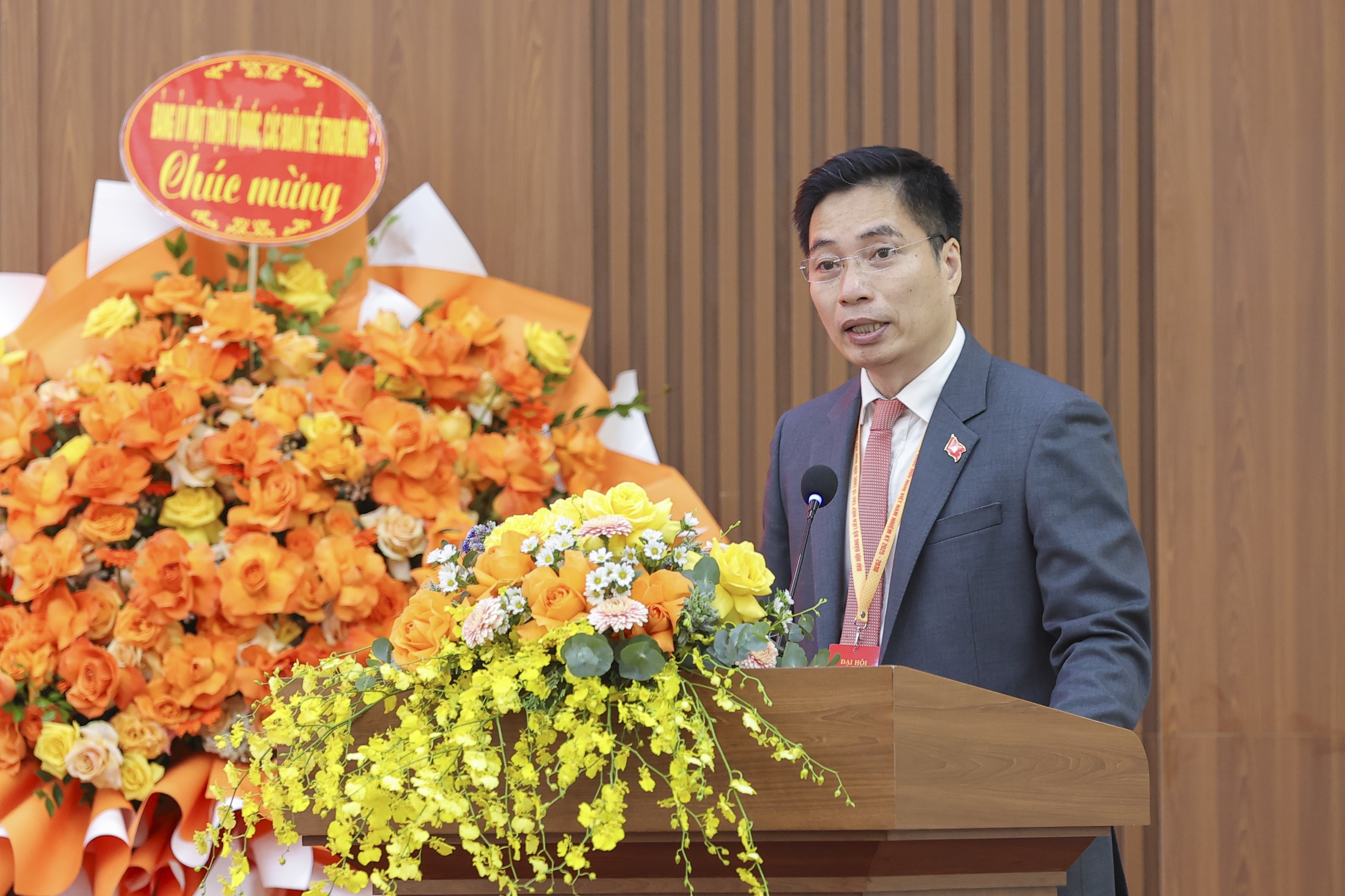 越南友好组织联合会党组2025-2030年任期：革新、专业化，打造睿智、现代、高效的民间外交