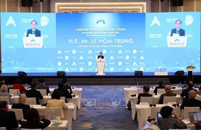 越共中央政治局委员、外交部部长黎怀忠同志在2026年东盟未来论坛上发表讲话。(图片来源:安当/越南通讯社) 越共中央政治局委员、外交部部长黎怀忠同志在2026年东盟未来论坛上发表讲话。(图片来源:安当/越南通讯社)