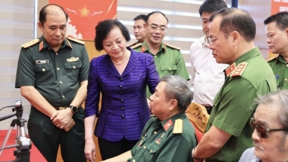 政府副总理范氏青茶启动DNA采集专项行动，为确认烈士身份创造更多机会