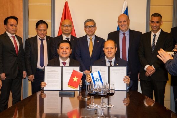 附图：4月2日，越南和以色列发表声明，宣布历经7年12次谈判的越南-以色列自由贸易协定（VIFTA）谈判正式结束。